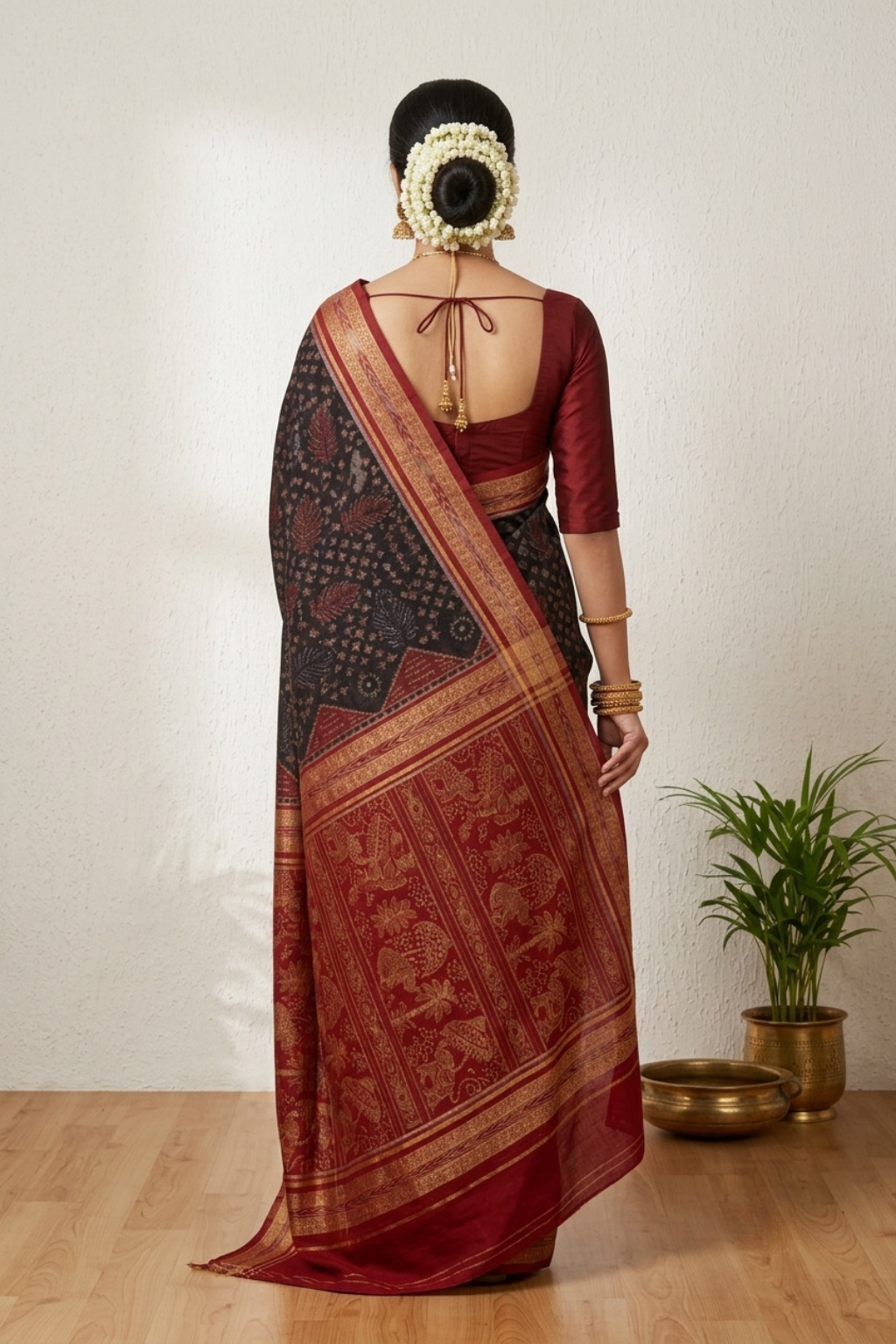Swapna Black Handwoven Sambalpuri Saree
